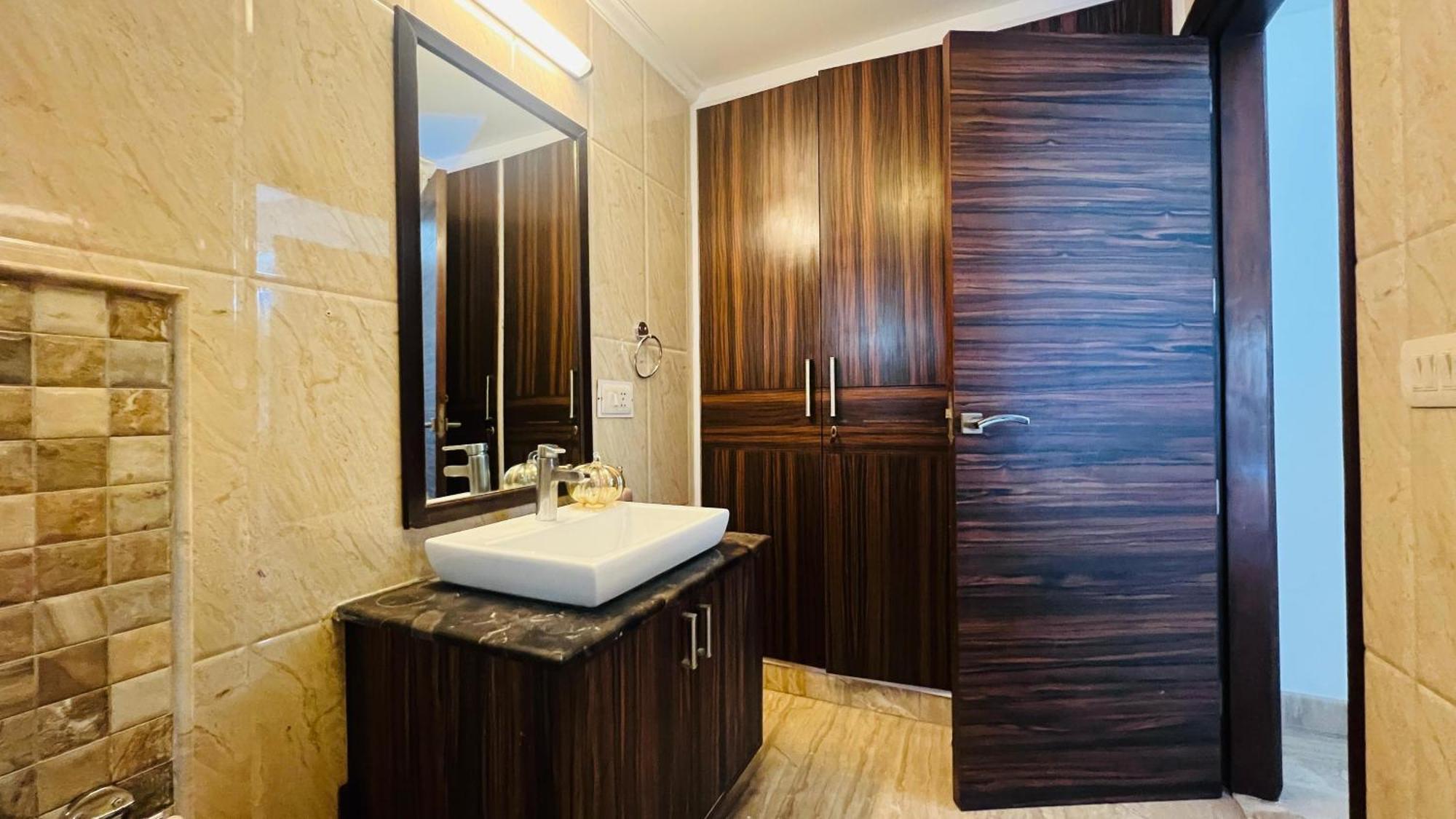 ניו דלהי Olive Serviced Apartments - New Friends Colony מראה חיצוני תמונה
